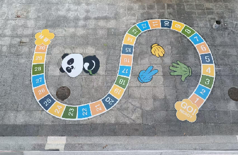 镇沅地面游戏彩绘