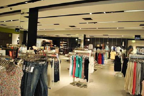 镇沅商场里的店面怎么装修？